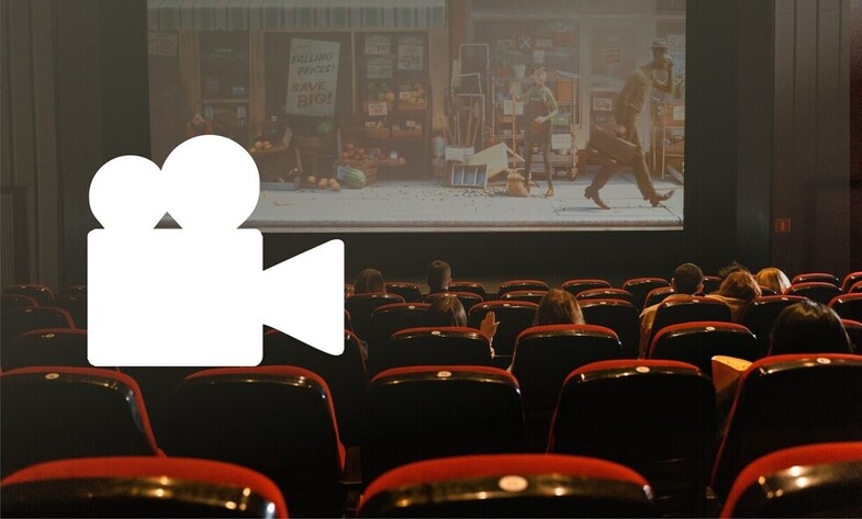 Skats uz kino ekrānu, balta piktogramma ar kameru